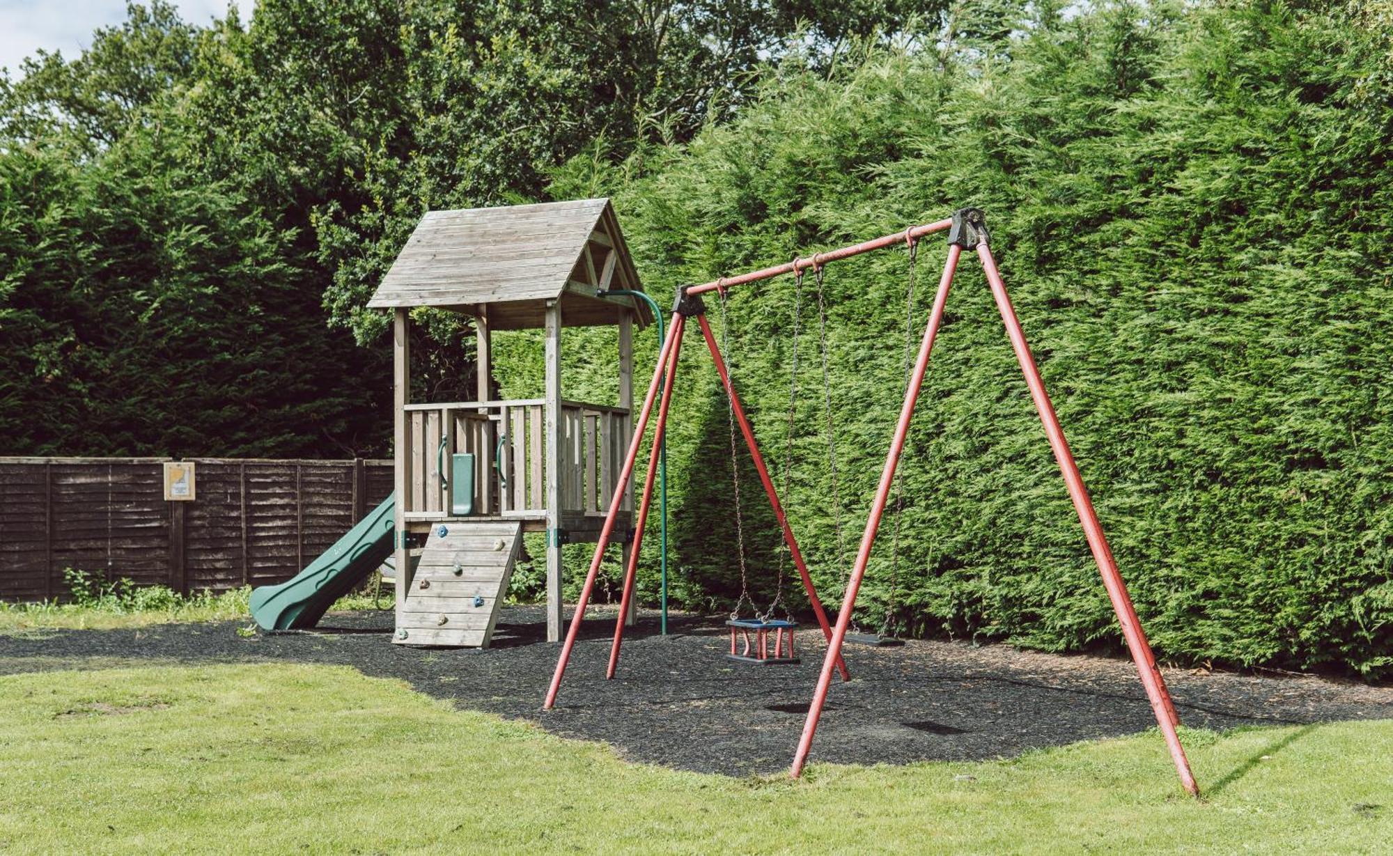Families, Contractors And Businesses - Cottage Home - Next To Oxford, Bicester And Blenheim Bletchingdon Extérieur photo